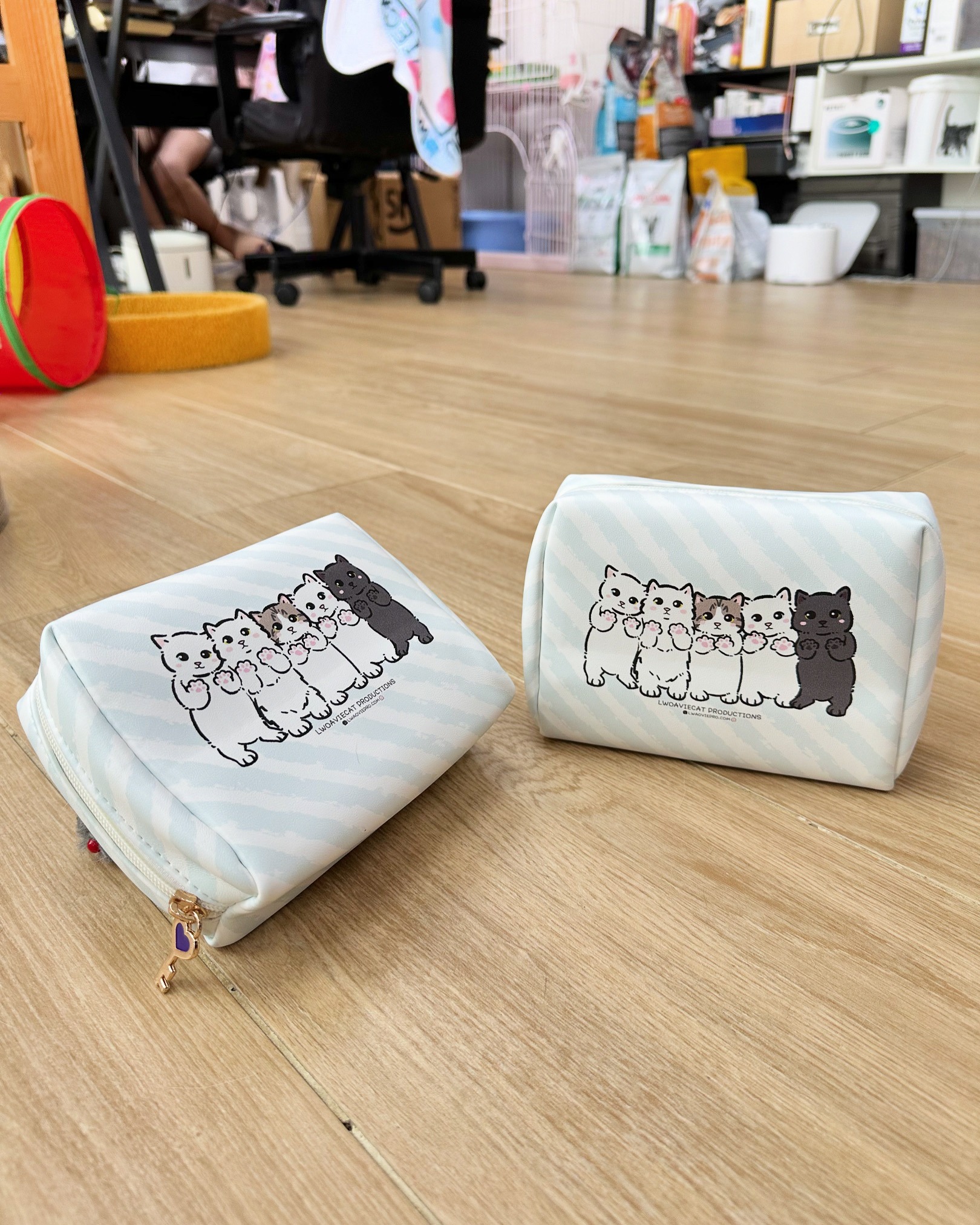 AAEF03AB-7E27-46E1-AEFB-7F6C574045C5